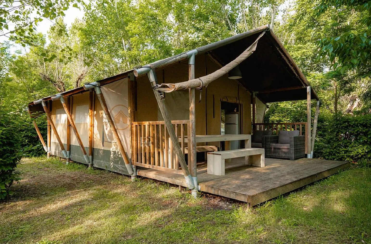 5 tiendas de glamping para unas felices vacaciones en familia en Italia
