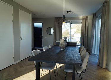Balkon met uitzicht op het meer - 5