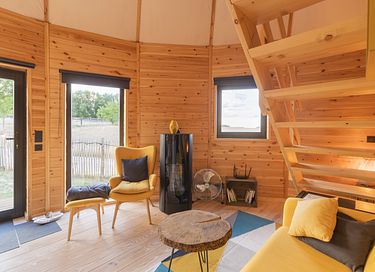 Modern yurt with complete wellness - 9