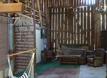 Séjour spacieux dans une grange en bois avec cinéma - 19