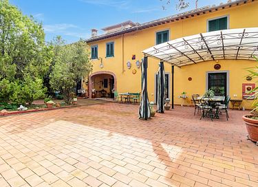 Holiday home with private pool and views - 34