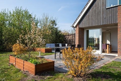 Spacious holiday home with two terraces - 4