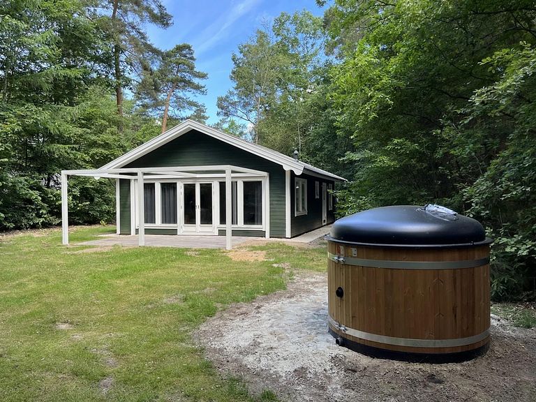 Chalet with large garden and private hot tub - 1