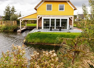 Luxe watervilla met aanlegsteiger - 5