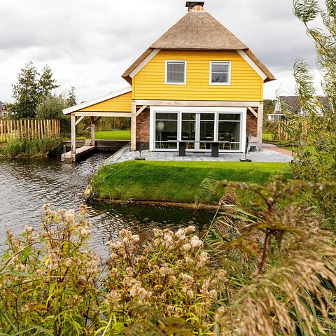 Luxe watervilla met aanlegsteiger - 5