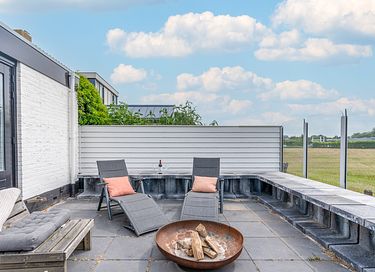 Spacious 10-person wellness villa on Texel - 29