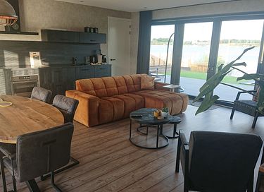 Luxe vakantiebungalow direct aan het water - 10