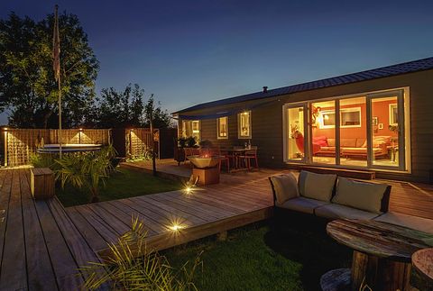 Luxe Tiny house met jacuzzi aan het water - 5