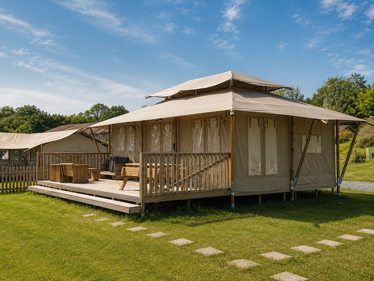 Tente Glamping avec salle de bain privée en France - 1
