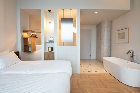 Romantische hotelkamer aan het water - 4