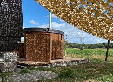 Glamping dome met hottub en uitzicht - 21
