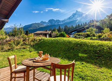 Chalet tussen de bergen met uitzicht - 10