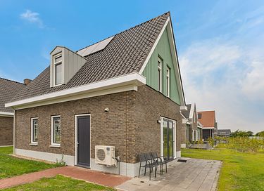 Waterfront detached villa - 2