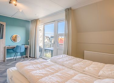 Moderner Aufenthalt mit Balkon auf Texel - 9