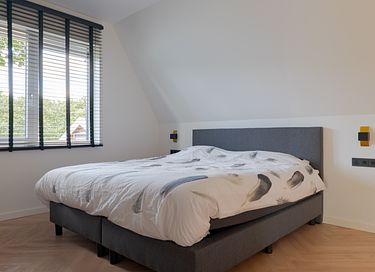 Spend the night overlooking the woods - 17