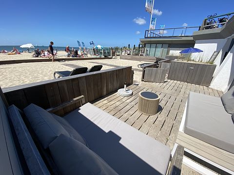 Passez la nuit directement sur la plage - 4