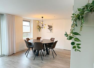 Spacious holiday home near the beach and sea - 8