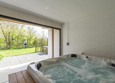 Logement de vacances avec jacuzzi intérieur au bord de la mer - 3