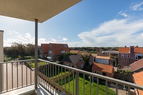 Apartment with balcony right by the sea - 3