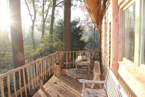 Special overnight stay in an XXL treehouse - 4