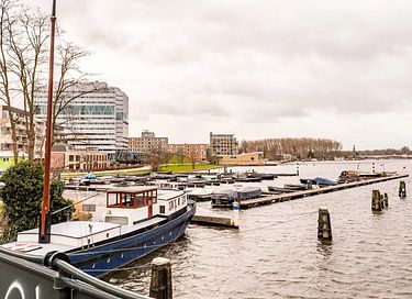 Romantisch brughuis in Amsterdam - 18