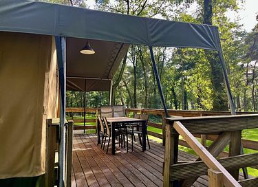 Safari tent in beautiful surroundings - 2