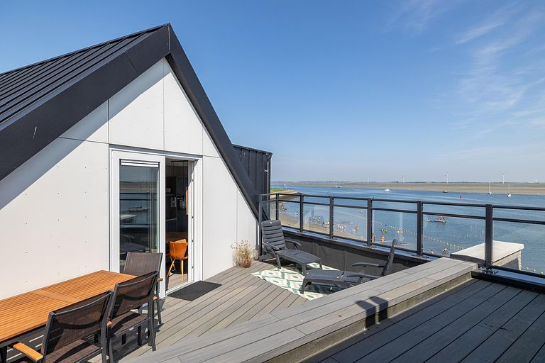Comfortable apartment with roof terrace - 1