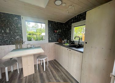 Cozy Tiny House for 2 People - 4