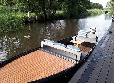Belle péniche au design contemporain - 37