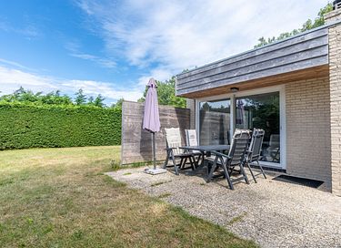 Bungalow with garden and close to the beach - 2