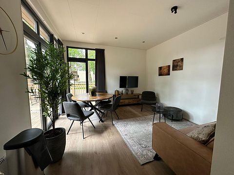 Modern chalet (4p) on park in Belgium - 4