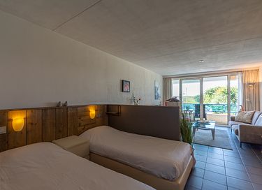 Wohnung mit Balkon an der Küste - 13