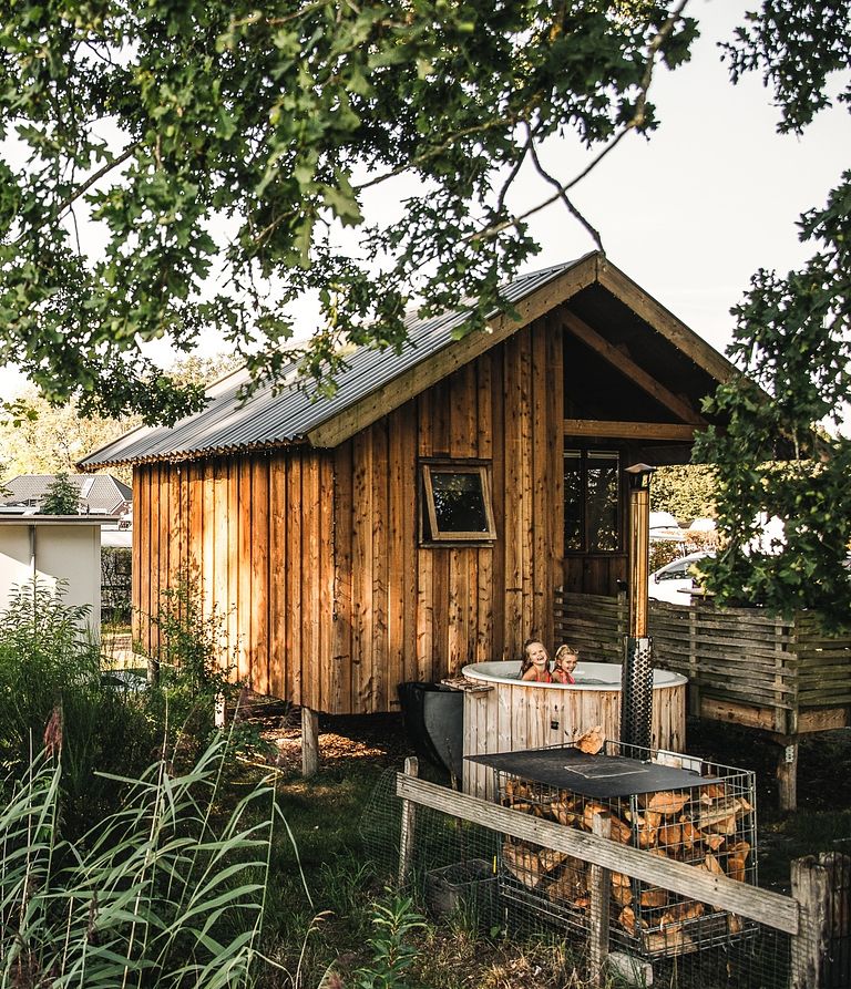 Maison familiale en bois avec jacuzzi - 1