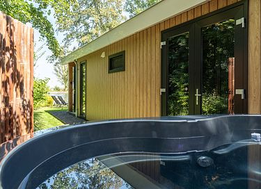 Villa de bienestar de lujo para dos junto al agua - 9