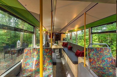 Uniek overnachten in een harmonica bus - 3