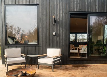 Attractive wooden cabin with terrace - 13