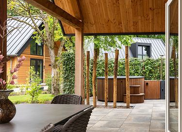 Spacious villa with hot tub and sauna - 10