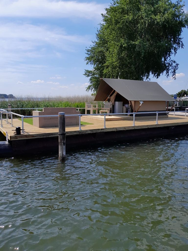 Tent on floating terrace on Veluwe Lake - 1