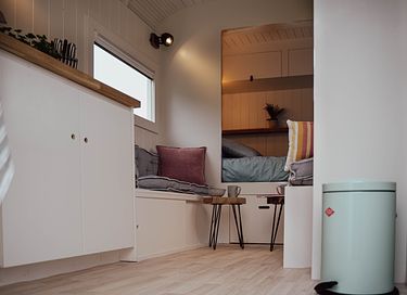 Beautifully decorated shepherds hut for 2 people - 4