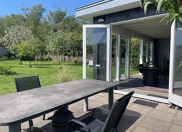 Spend the night in an orangery with hot tub - 27