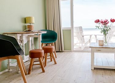 Strandhuisje met vrij uitzicht over zee - 9