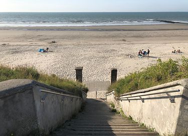 Aan het strand in een historisch ziekenhuis - 19