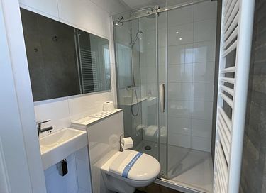 Mooi vakantiehuis met uniek dakterras  - 12