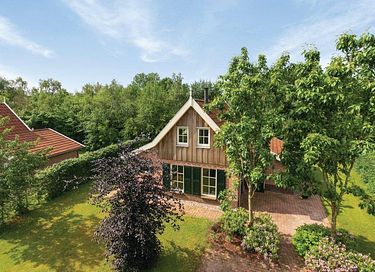 Familiehuis met grote tuin en sauna - 1