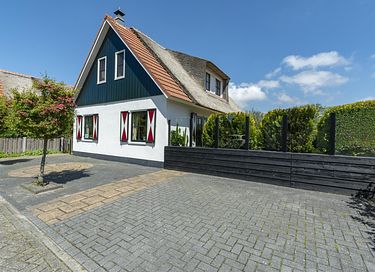 Nice family holiday home near beach - 23