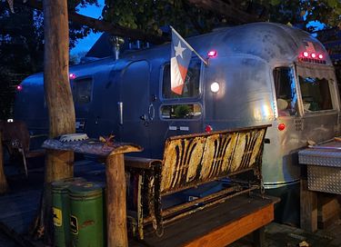 Passez la nuit dans une caravane Airstream originale. - 44