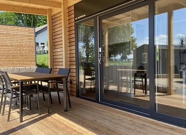 Tiny House met terras in een mooie omgeving - 3