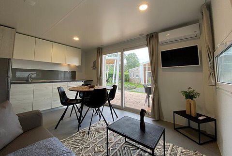 Tiny house (4p) on watery vacation park - 3