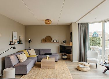 Haus mit Anlegestelle an einem friesischen See - 5