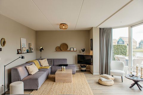 Haus mit Anlegestelle an einem friesischen See - 5
